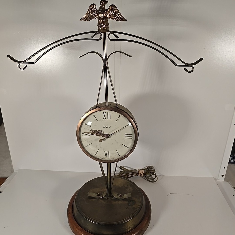 Vintage Sessions United Scale of Justice Electric Clock Made In USA‎ - Working